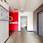 The With Balcony And Ac Apartamento Varsóvia