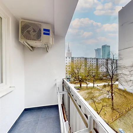 아파트 The With Balcony And Ac 바르샤바