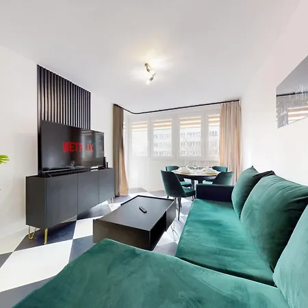 The With Balcony And Ac Apartamento *